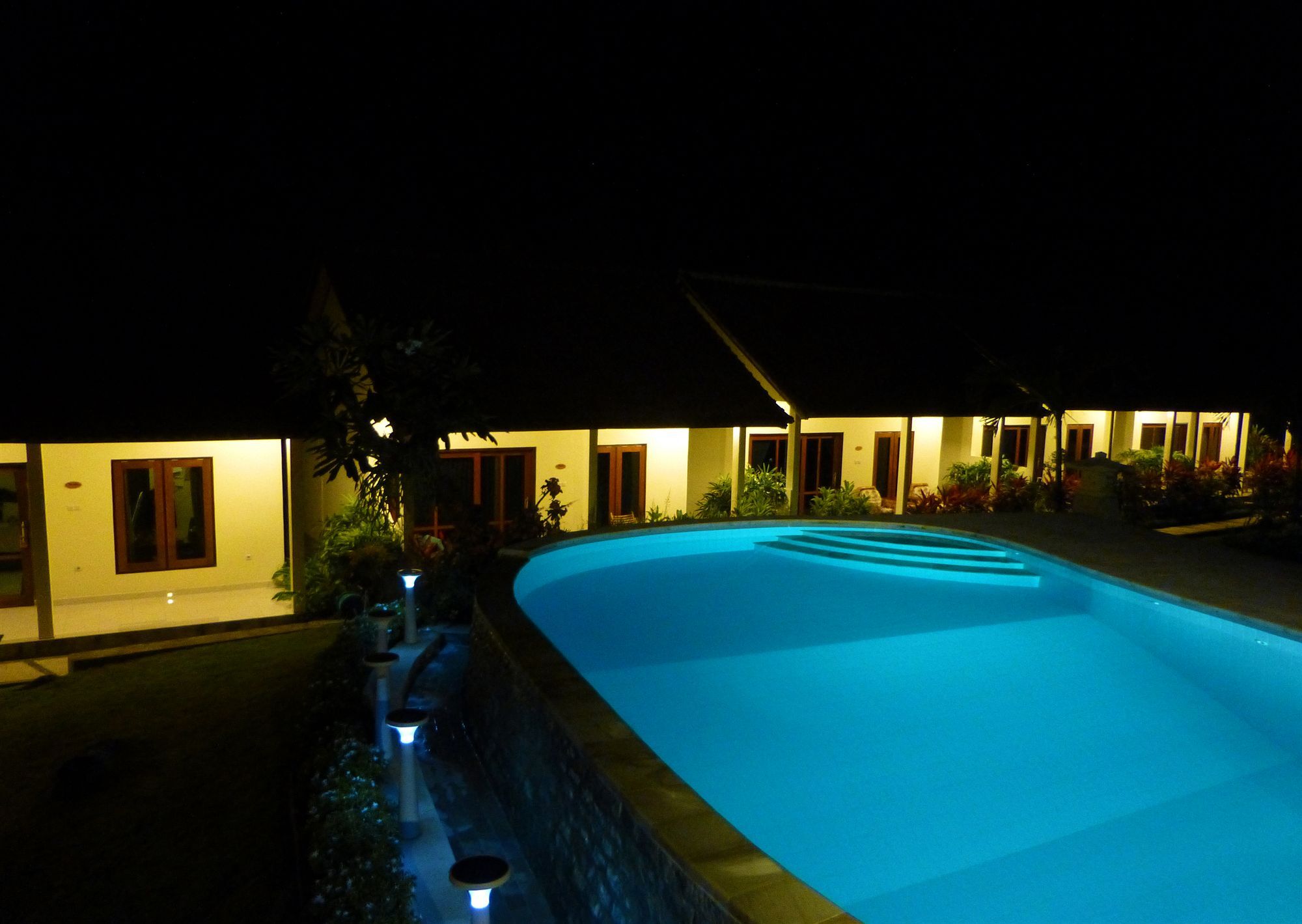 Ocean Sun Dive Resort Tulamben Exteriör bild